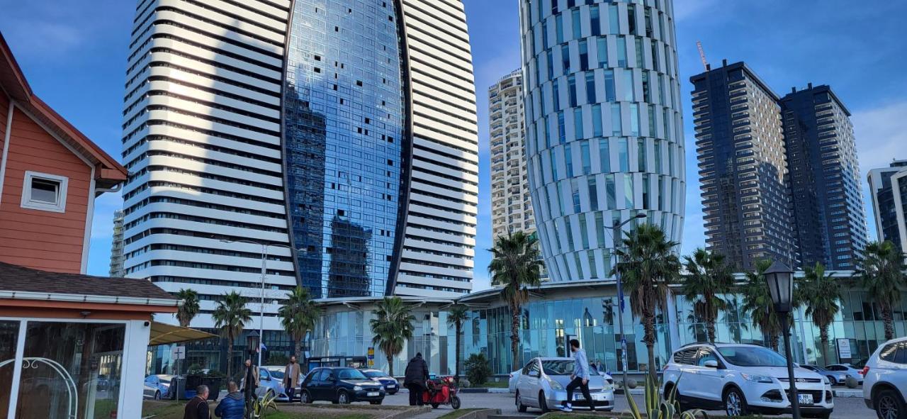 Black Sea Apartments Alliance Palace Батуми Экстерьер фото