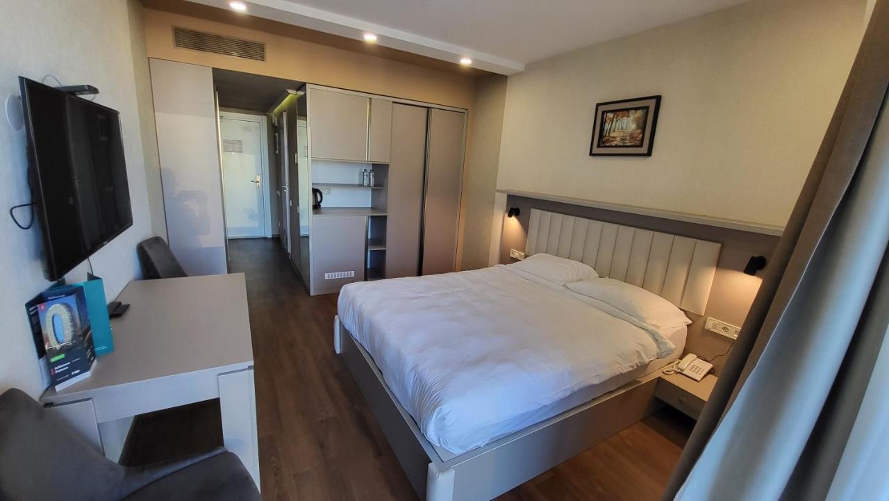 Black Sea Apartments Alliance Palace Батуми Экстерьер фото