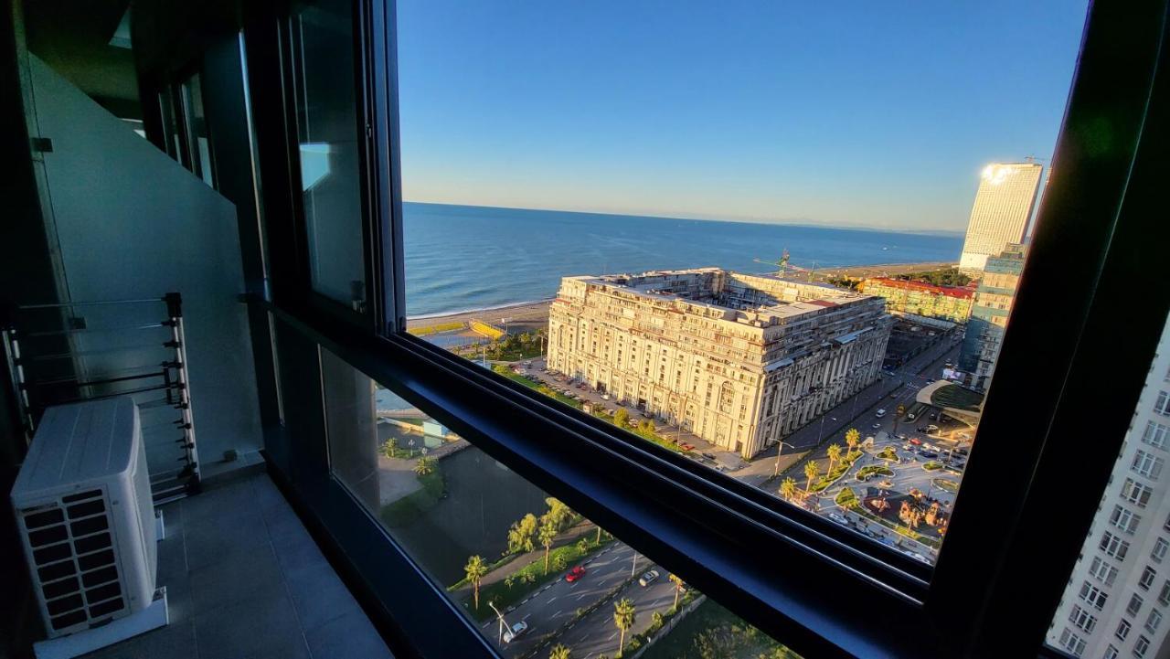 Black Sea Apartments Alliance Palace Батуми Экстерьер фото