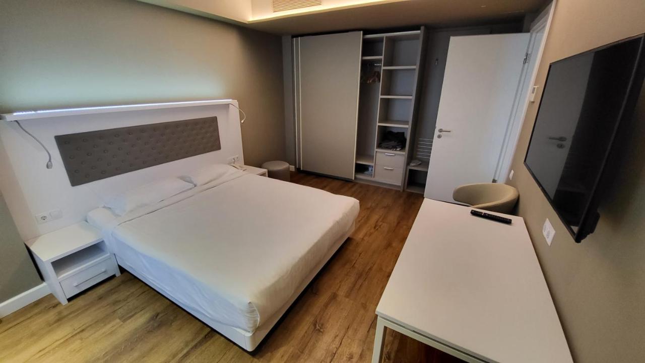 Black Sea Apartments Alliance Palace Батуми Экстерьер фото