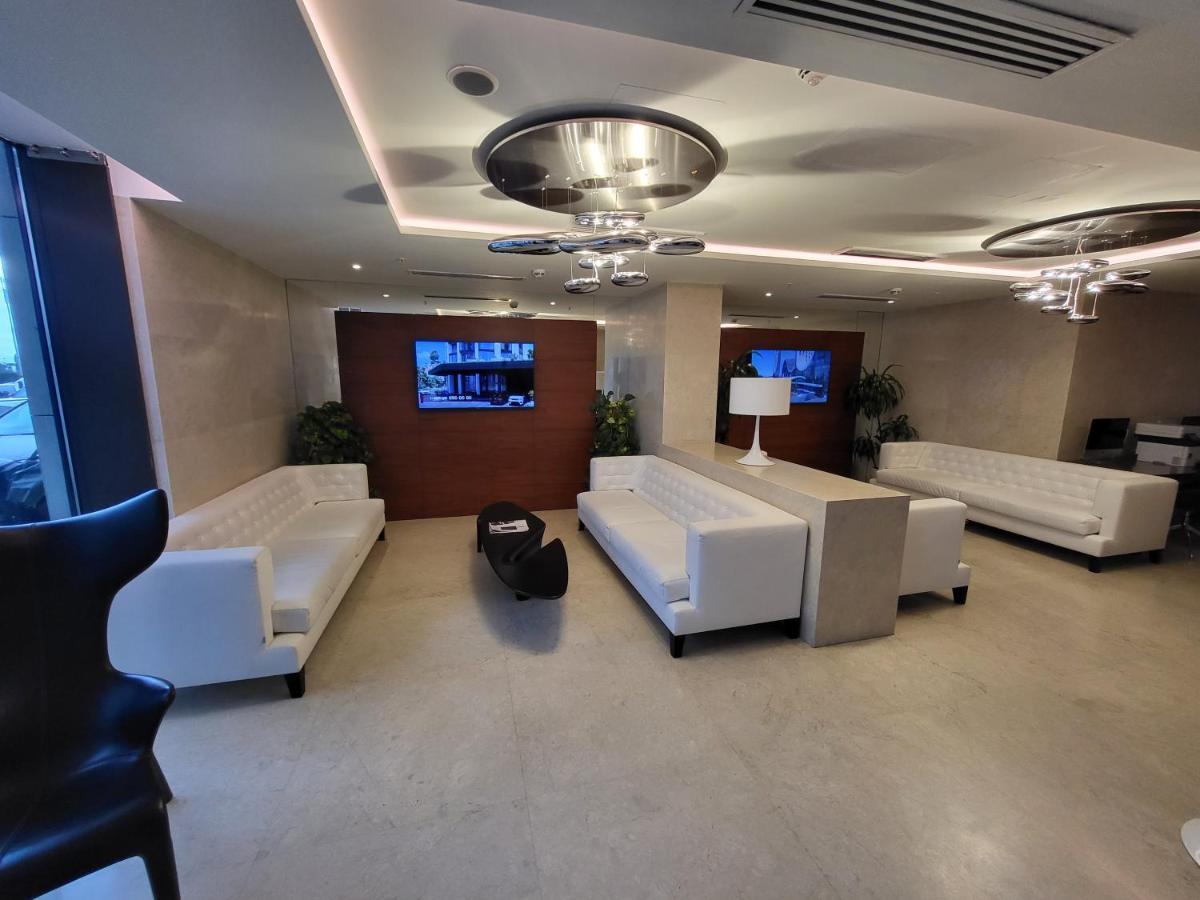 Black Sea Apartments Alliance Palace Батуми Экстерьер фото